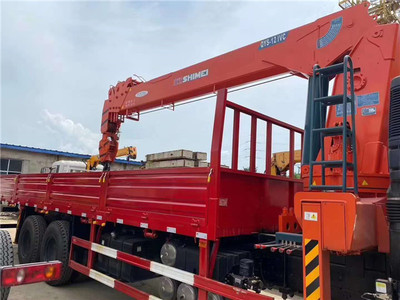 石煤12噸隨車(chē)吊出售 東風(fēng)暢行后八輪平板車(chē)價(jià)格與配置解析